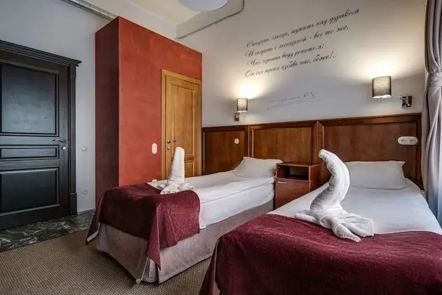 Comfort Tek Büyük veya İki Ayrı Yataklı Oda