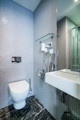 Comfort Tek Büyük veya İki Ayrı Yataklı Oda