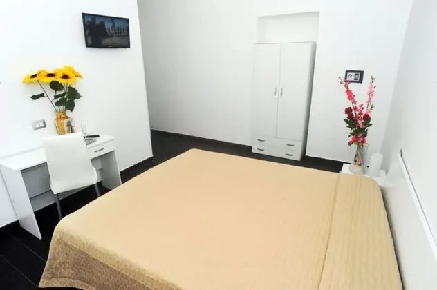 Standard Tek Büyük Yataklı Oda