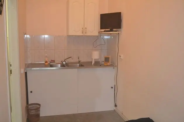 Basic Tek Büyük Yataklı Oda, Ortak Banyo