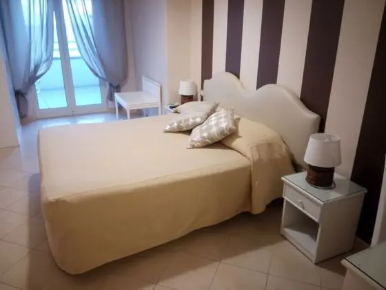 Tek Büyük Yataklı Oda, Deniz Manzaralı