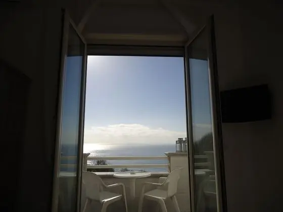 Tek Kişilik Oda, Deniz Manzaralı