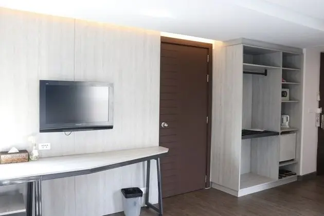 Premier Suite with City Views