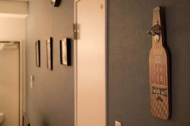Süit (Room, 101)