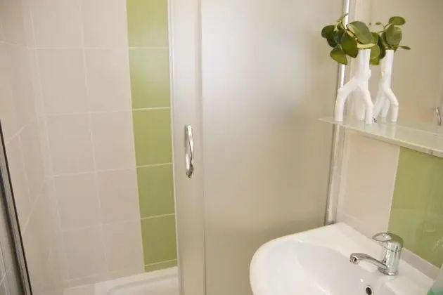 Standard Tek Büyük Yataklı Oda, Penceresiz