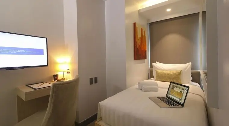 Mini Solo Room