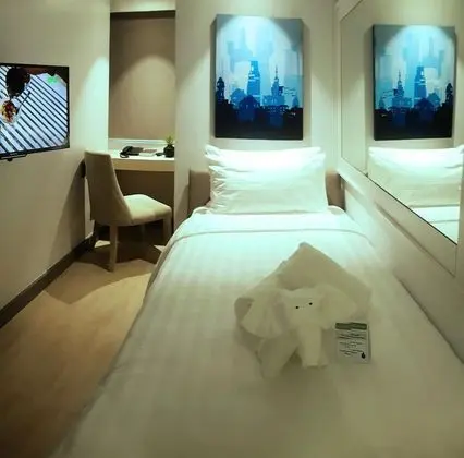 Mini Solo Room