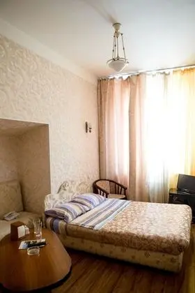 Standard Tek Büyük veya İki Ayrı Yataklı Oda, Sigara İçilebilir