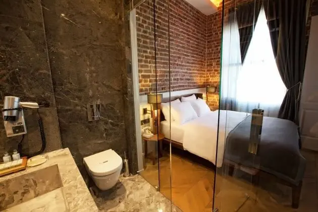 Deluxe Tek Büyük Yataklı Oda