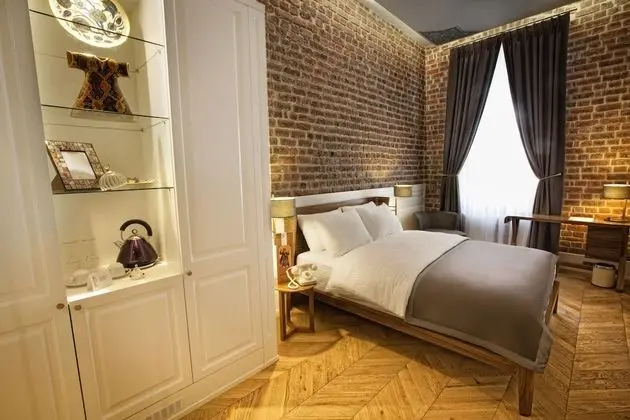 Luxury Tek Büyük Yataklı Oda