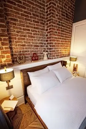 Luxury Tek Büyük Yataklı Oda