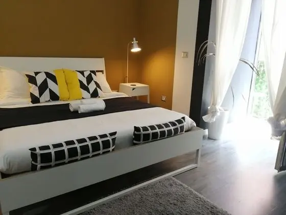 Deluxe Tek Büyük Yataklı Oda, Banyolu/Duşlu (Balcony)