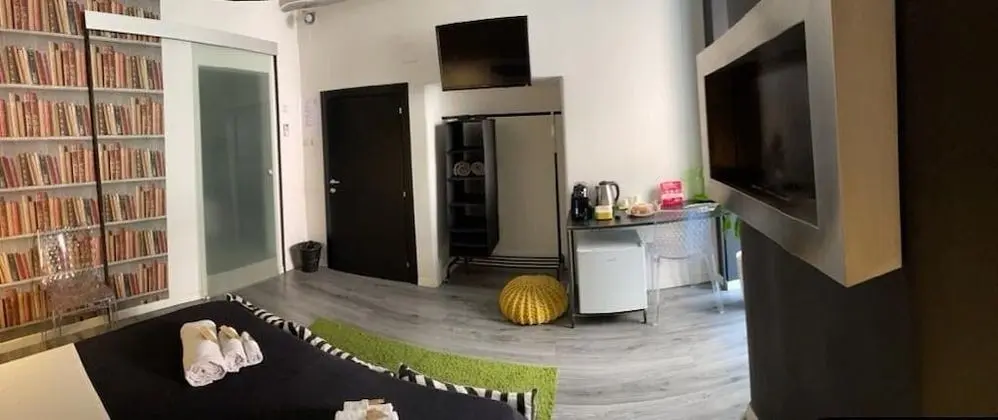 Deluxe Üç Kişilik Oda, Banyolu/Duşlu