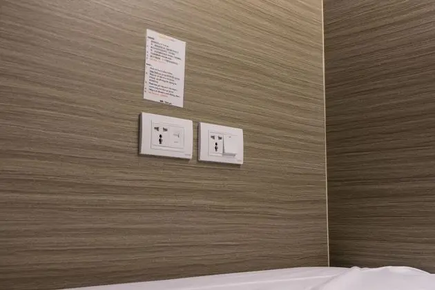 Ortak Ranzalı Oda, Sadece kadınlar için, Ortak Banyo