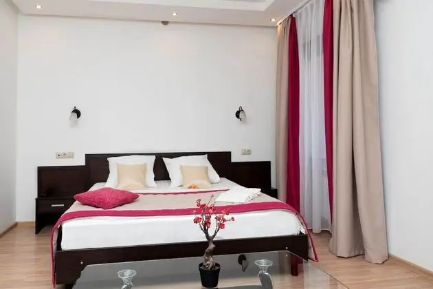 Comfort Tek Büyük Yataklı Oda