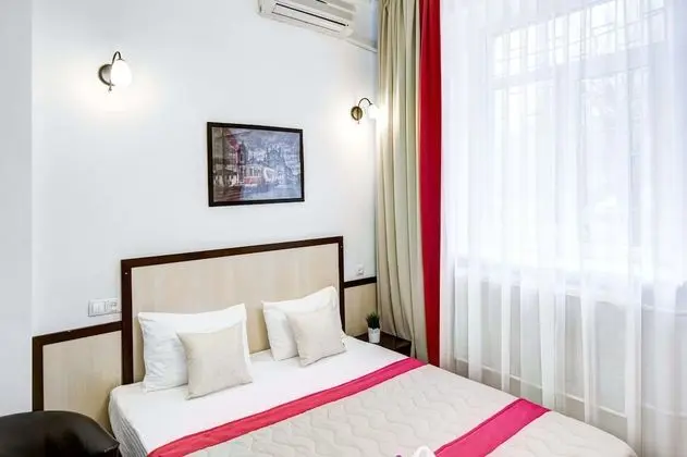 Comfort Tek Büyük Yataklı Oda