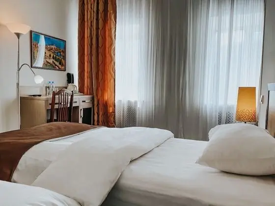 Comfort Tek Büyük veya İki Ayrı Yataklı Oda