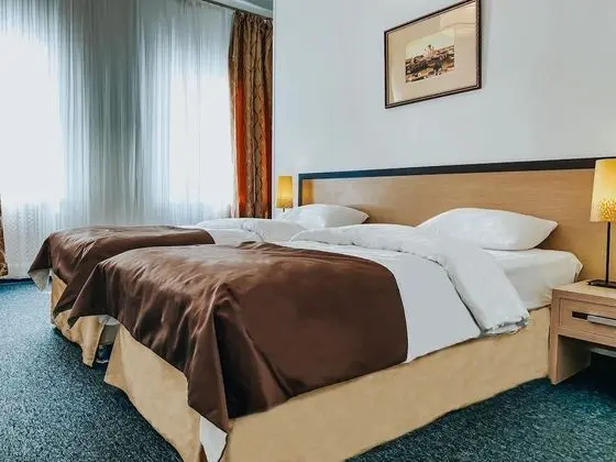 Comfort Tek Büyük veya İki Ayrı Yataklı Oda