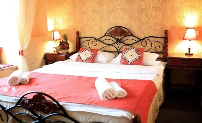 Comfort Tek Büyük Yataklı Oda