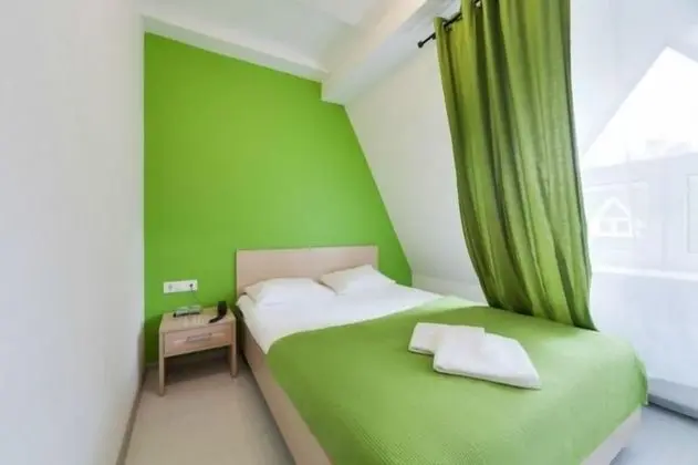 Standard Tek Büyük Yataklı Oda