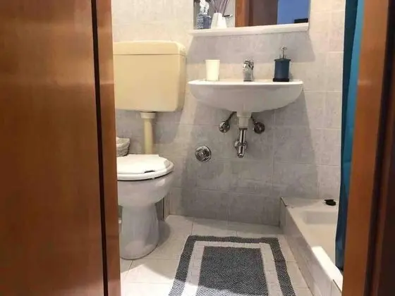 Ev