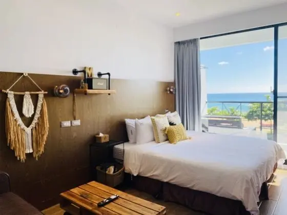 Deluxe Tek Büyük Yataklı Oda, Balkon, Deniz Manzaralı