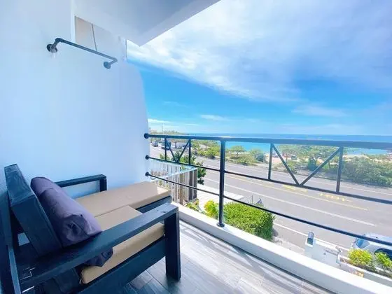 Deluxe Tek Büyük Yataklı Oda, Balkon, Deniz Manzaralı