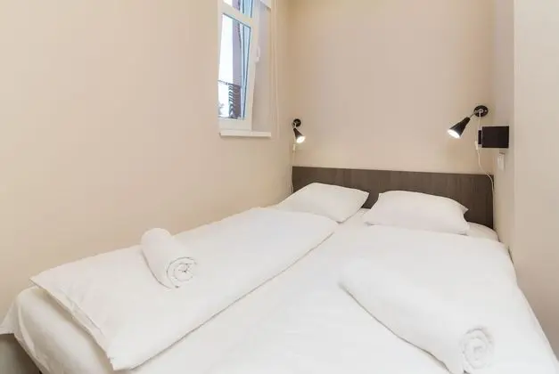 Basic Tek Büyük Yataklı Oda