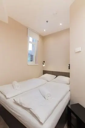 Basic Tek Büyük Yataklı Oda