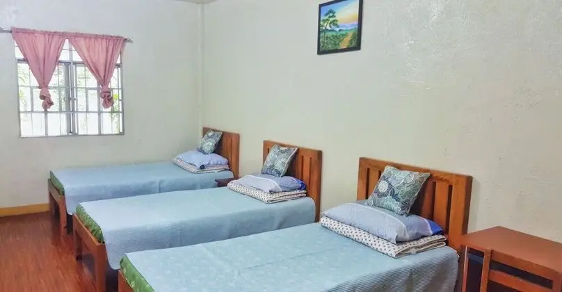 Üç Kişilik Oda