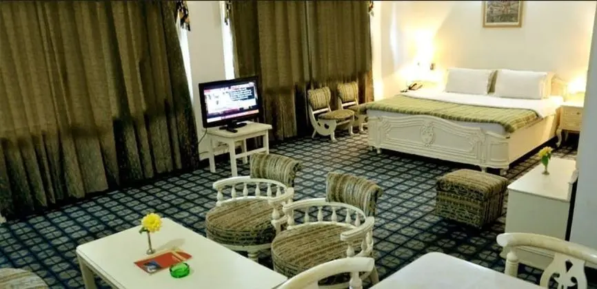 Deluxe Tek Büyük Yataklı Oda, 1 Yatak Odası, Sigara İçilmez, Dağ Manzaralı