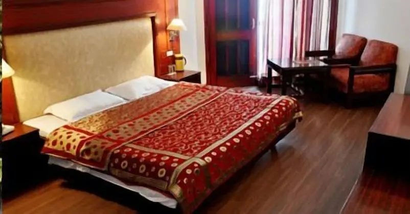Deluxe Tek Büyük Yataklı Oda, 1 Yatak Odası, Sigara İçilmez, Dağ Manzaralı