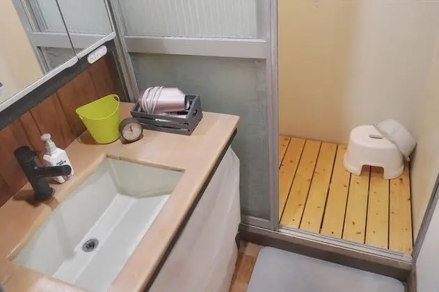 Economy Tek Büyük Yataklı Oda, Karma Ranzalı Oda (1 Double Bed)