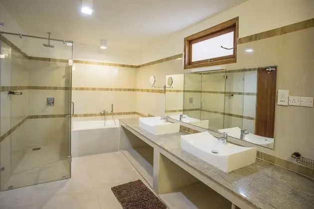 Deluxe Tek Büyük Yataklı Oda, 1 En Büyük (King) Boy Yatak, Plaj Manzaralı, Denize Bakan
