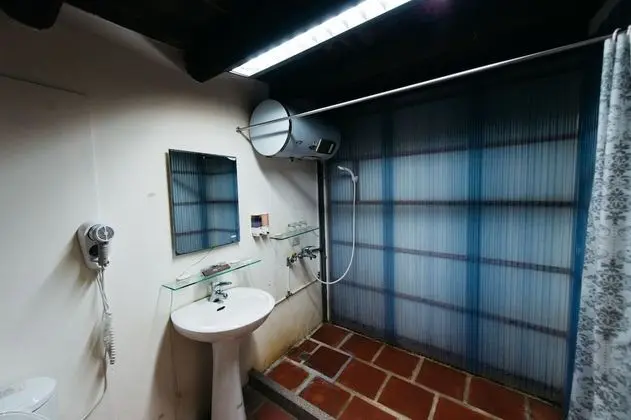 Dört Kişilik Oda (203)