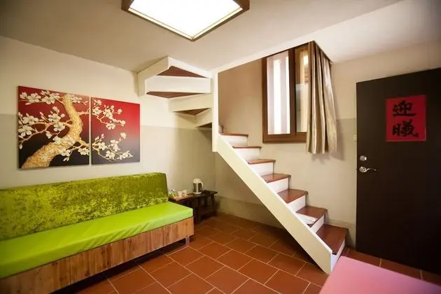 Deluxe Tek Büyük Yataklı Oda (402)