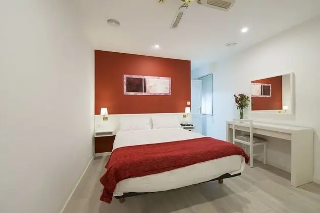 Tek Büyük Yataklı Oda