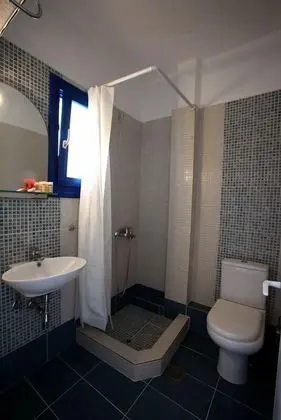 Üç Kişilik Oda