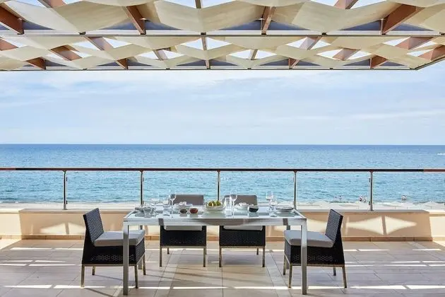Imperial 2 Bedroom Suite Water Front