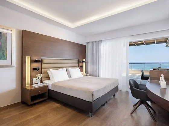 Imperial 2 Bedroom Suite Water Front