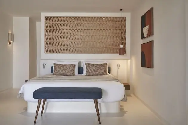 Element Suite Private Pool