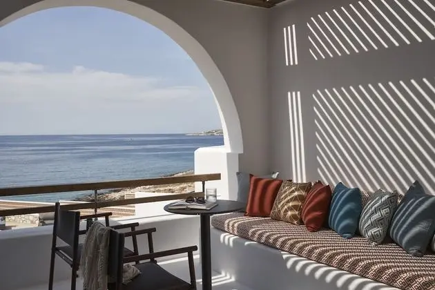 Essence Suite Sea View Private Pool