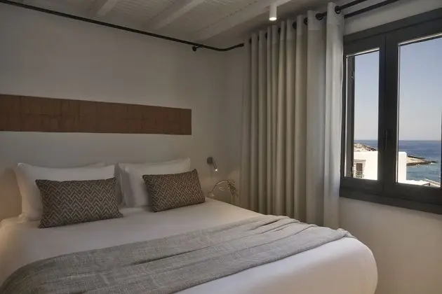 Essence Suite Sea View Private Pool