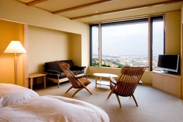 Oda, Şehir Manzaralı (Japanese-Western, 1 Double + 4 Futons)