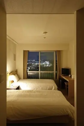 İki Ayrı Yataklı Oda, Tepe Manzaralı