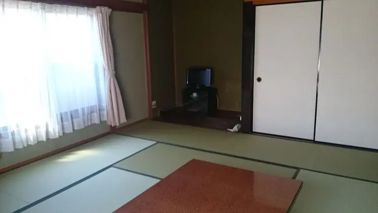 Traditional Oda, Sigara İçilmez (Japanese Style, For 6 Guests)