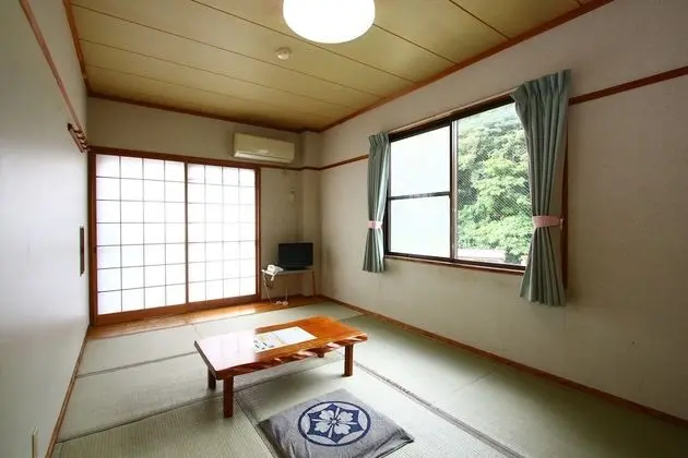 Traditional Oda, Sigara İçilebilir (Japanese Style, For 3 People)