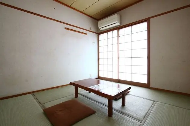 Traditional Oda, Sigara İçilebilir (Japanese Style, For 3 People)