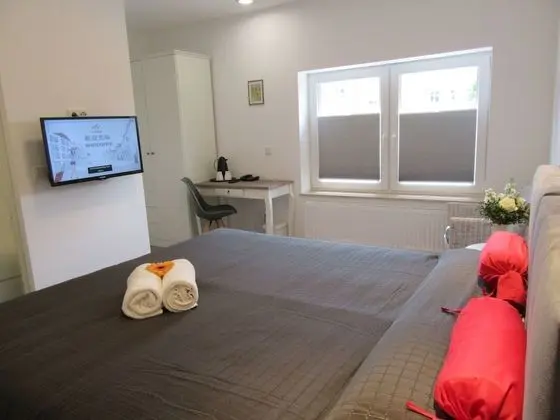 Comfort Tek Büyük veya İki Ayrı Yataklı Oda
