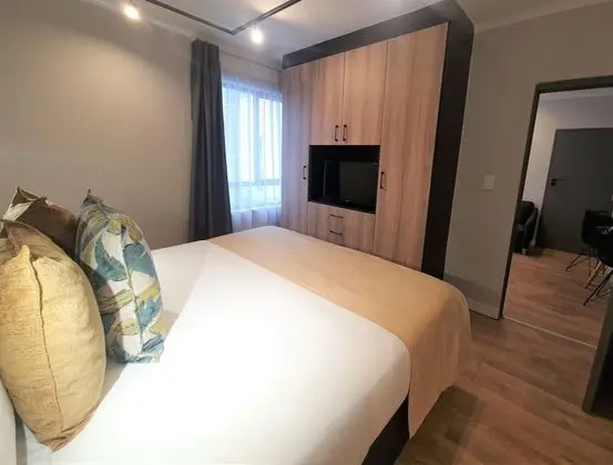 Deluxe Süit, 1 En Büyük (King) Boy Yatak ve Çekyat, Banyolu/Duşlu, Avlu Manzaralı
